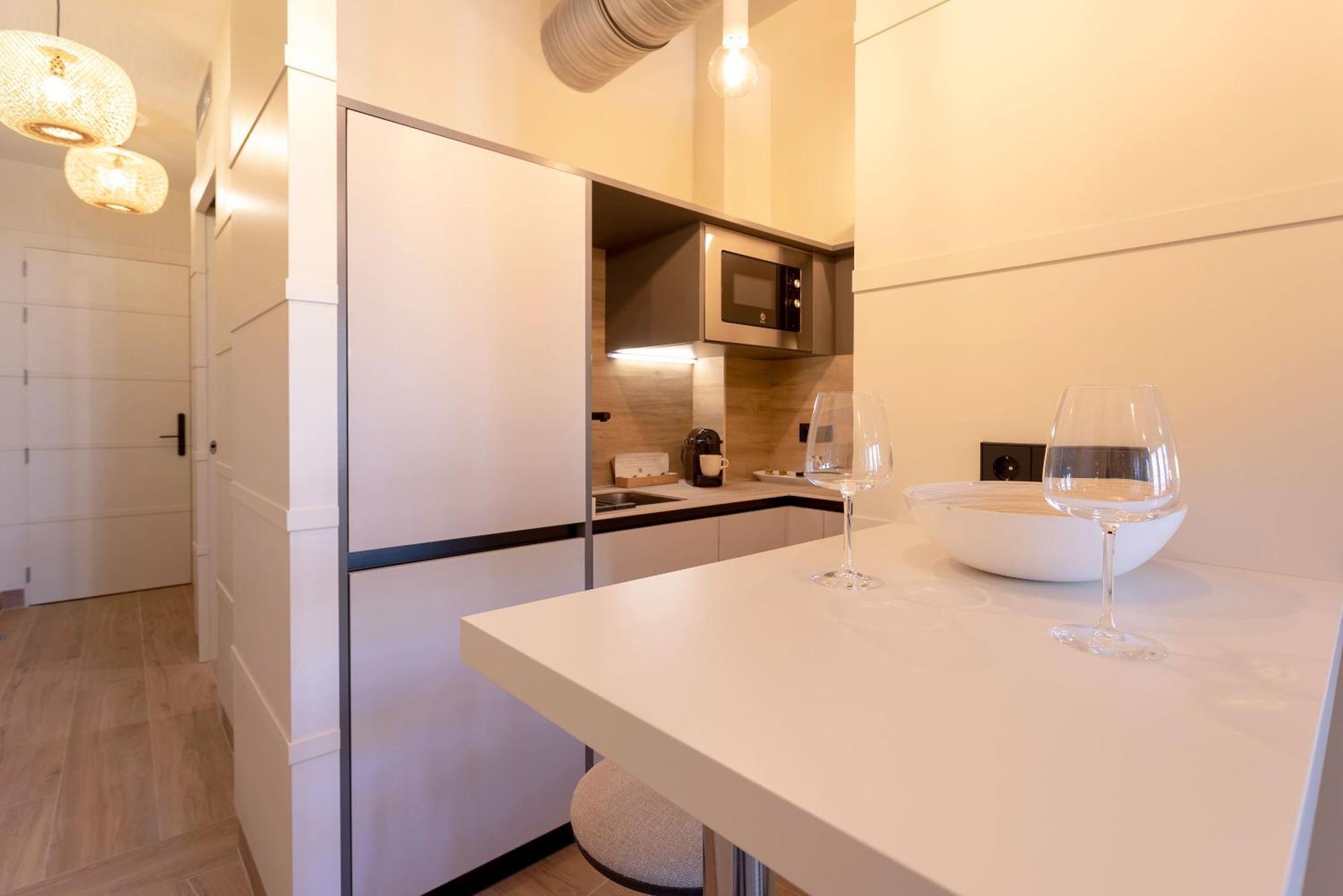 Genteel Home San Francisco Suites Seville Exterior photo